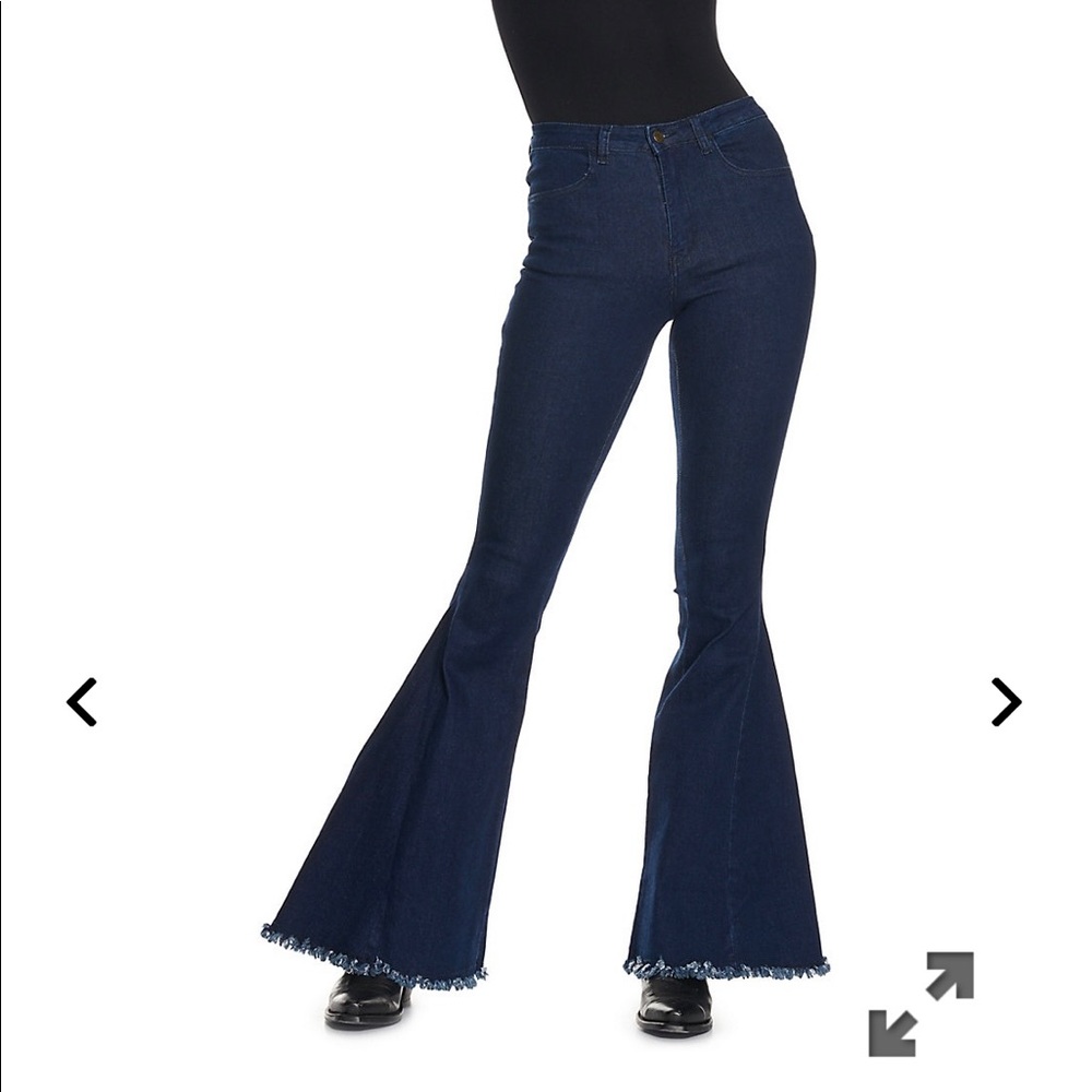 Saints & Hearts Flare Jeans - Size Large